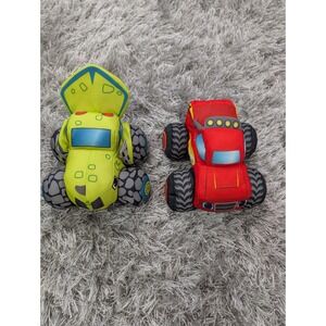 Blaze and the Monster Machines Plush Monster Truck Toy Set Blaze Zeg N\
